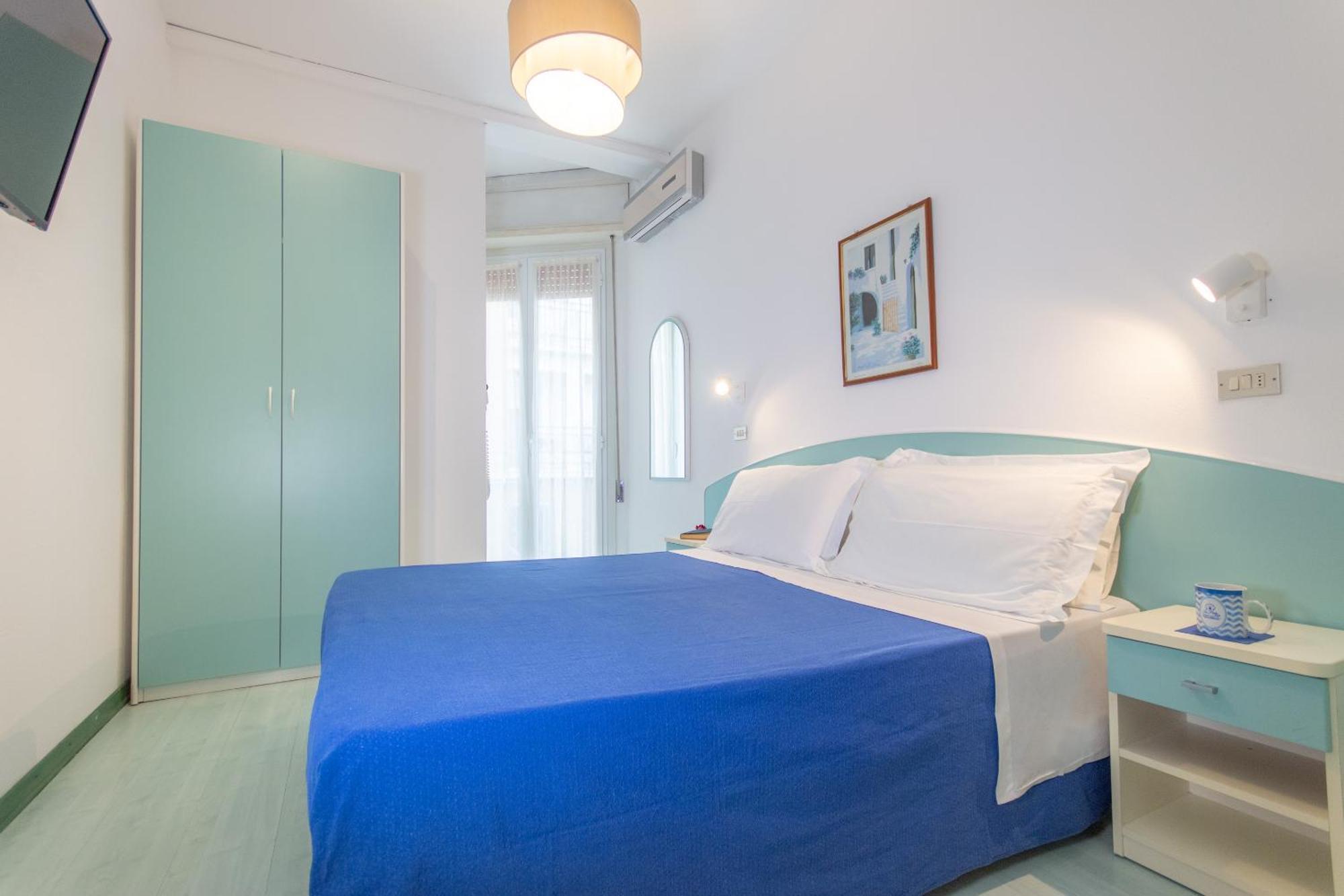 Hotel Lauretta Беллария-Иджеа-Марина Экстерьер фото