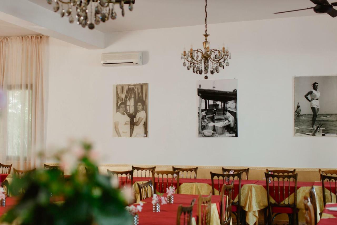 Hotel Lauretta Беллария-Иджеа-Марина Экстерьер фото